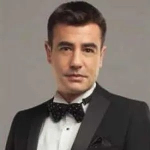 Tayanç Ayaydın