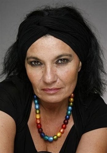 Özay Fecht