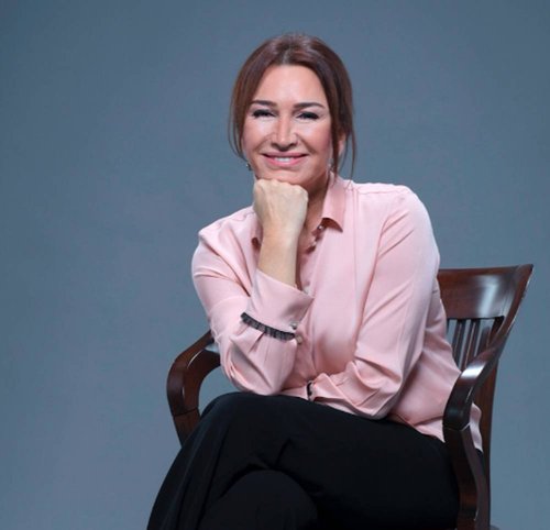 Demet Akbağ