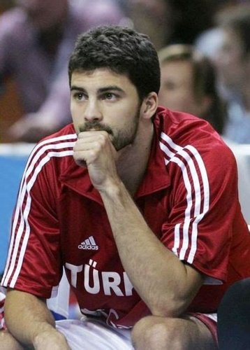 Engin Atsür
