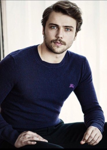 Tolga Sarıtaş