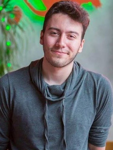 Enes Batur