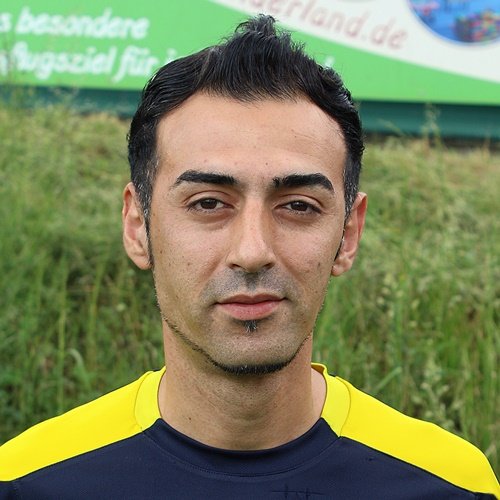 Özgür İleri