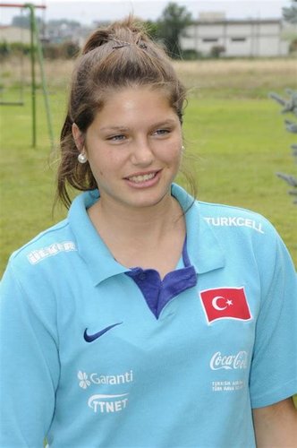 Leylâ Güngör