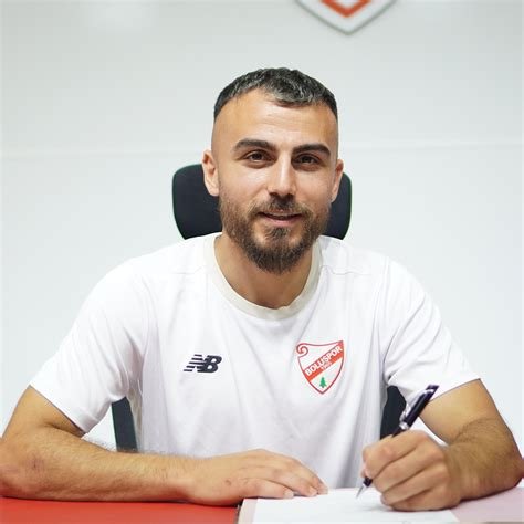 Şeref Özcan