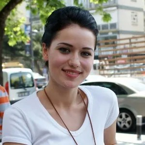 Fahriye Evcen