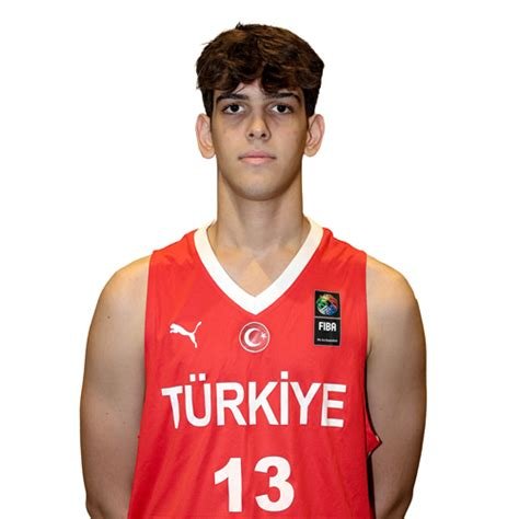 Bahar Öztürk