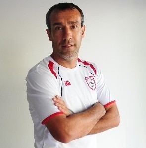 Kenan Yelek
