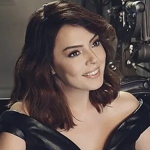 Ebru Gündeş