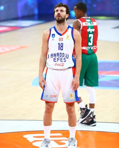 Doğuş Özdemiroğlu