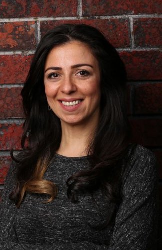 Esra Bezen