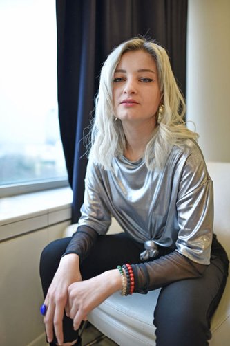 Güliz Ayla