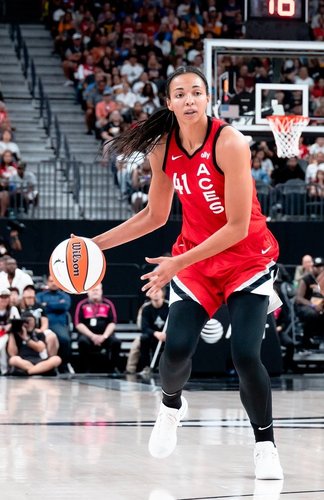 Kiah Stokes
