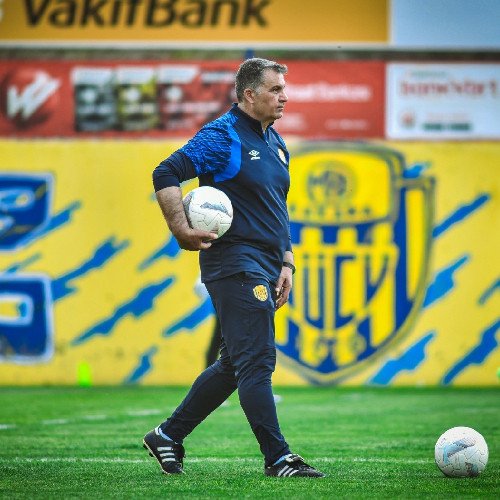 Özgür Aktaş