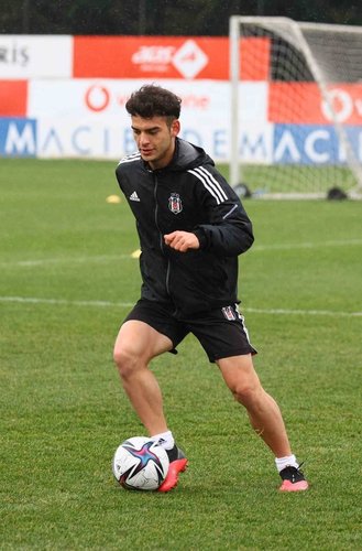 Aytuğ Batur Kömeç