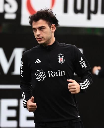 Aytuğ Batur Kömeç
