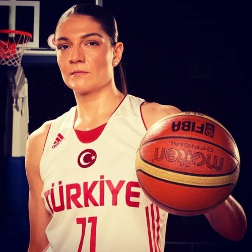 Nevriye Yılmaz