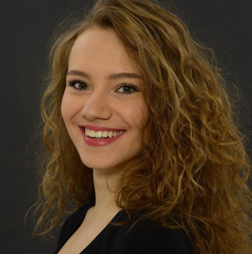 Eslem Akar