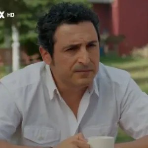 Suat Karausta