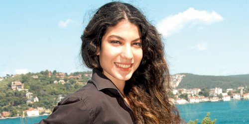 Alize Gördüm