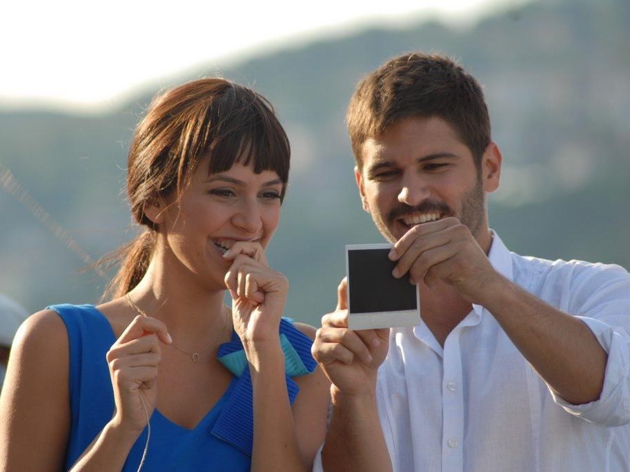 Love Doesn't Announce Its Arrival (Aşk Geliyorum Demez)