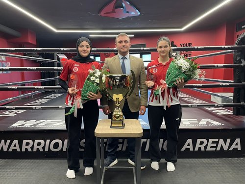 Champion de kickboxing de Marmara (Kickboks Marmara Şampiyonu)