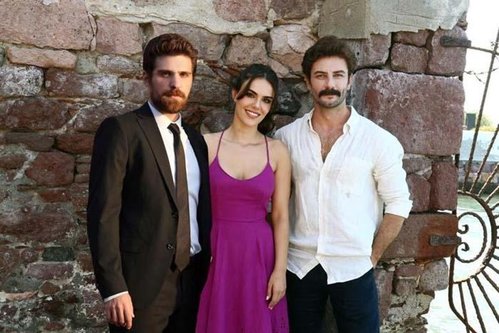 Amour à trois (Üç Kişilik Aşk)