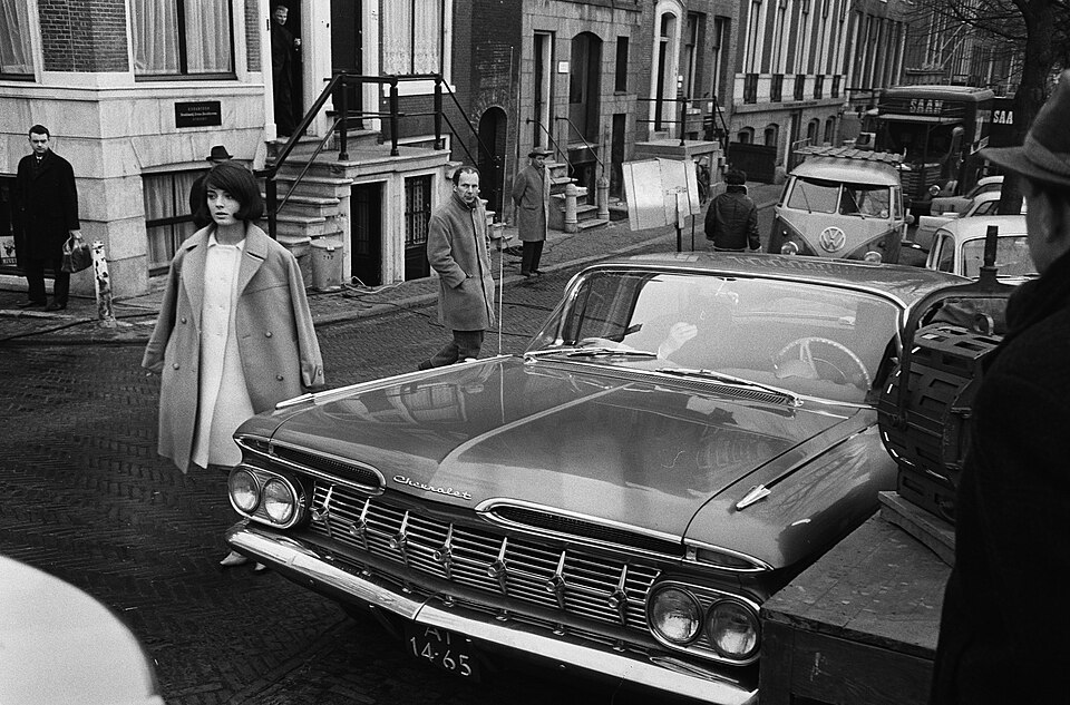 The World's Most Beautiful Swindlers