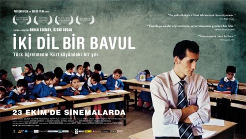 On the Way to School (İki Dil Bir Bavul)