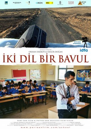 On the Way to School (İki Dil Bir Bavul)