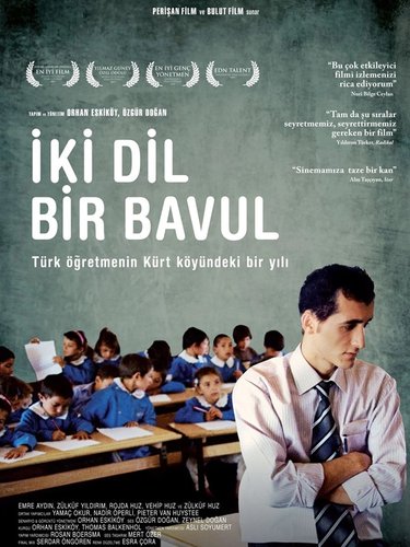 On the Way to School (İki Dil Bir Bavul)