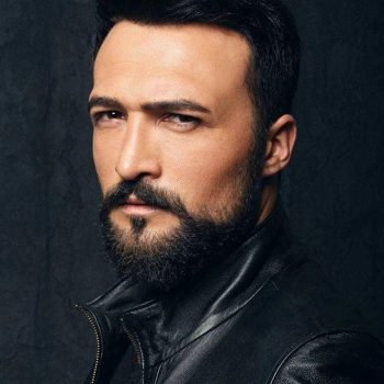 Fatih Ayhan Kimdir ?